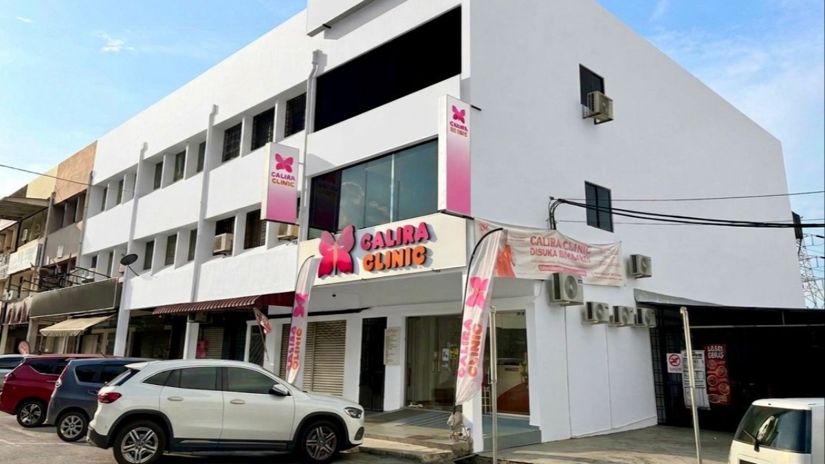 Calira Clinic - Kenapa Tindik Telinga Di Calira Berbeza?